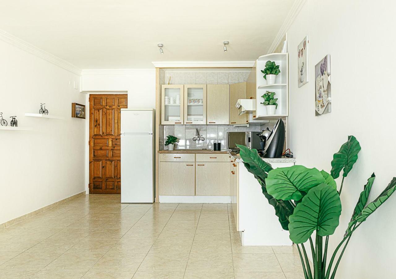 Karina D-Luxe Apartment Empuriabrava Exterior photo